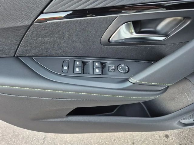 Peugeot E-208 GT-Line Hybrid