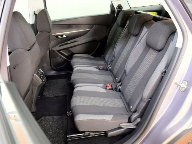 Peugeot 5008 Active Pack BlueHDi EAT8