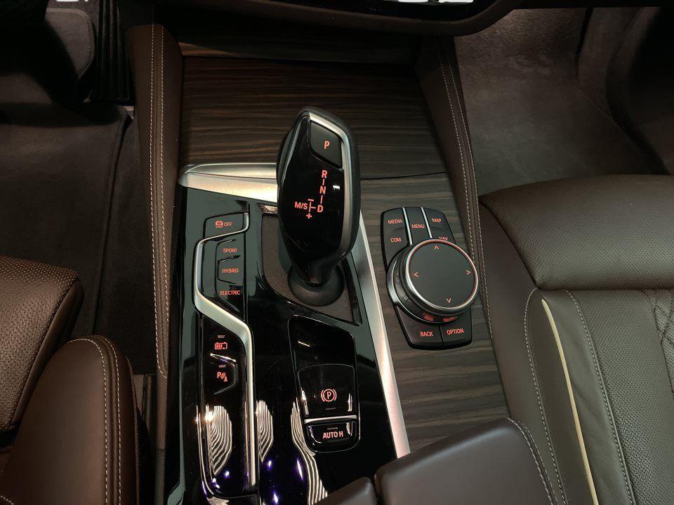 BMW 545 545e Sedan xDrive