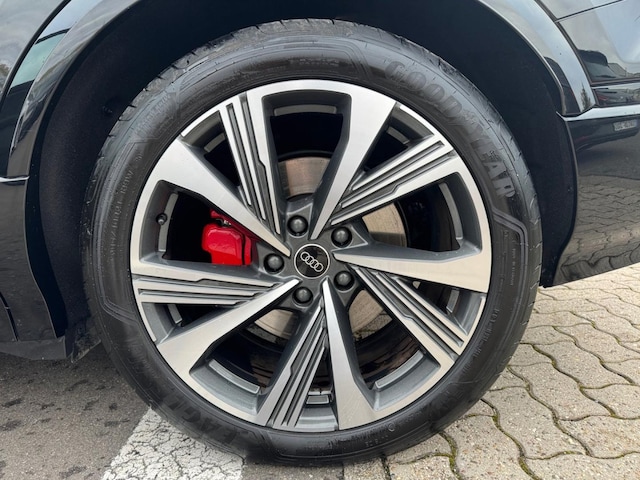 Audi Q6 e-tron Quattro