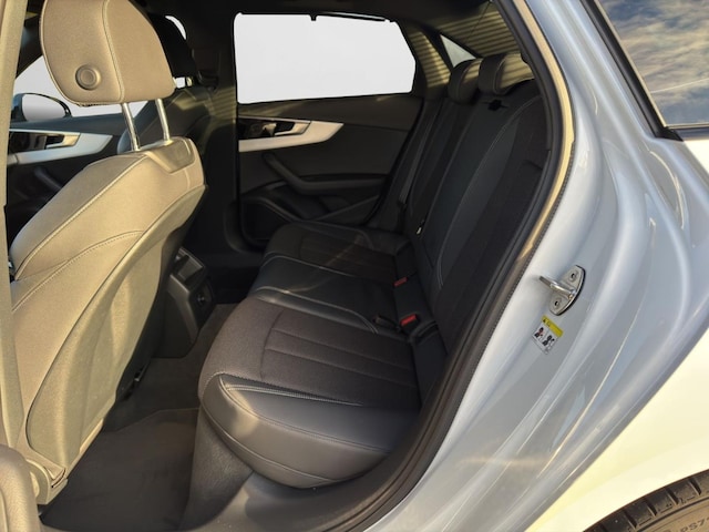 Audi A4 40 TDI S-Tronic Sedan