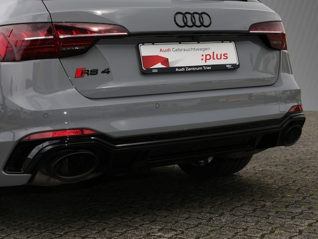 Audi RS4 Avant Quattro