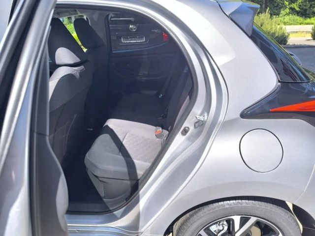 Toyota Yaris Hatchback Hybride VVT-i