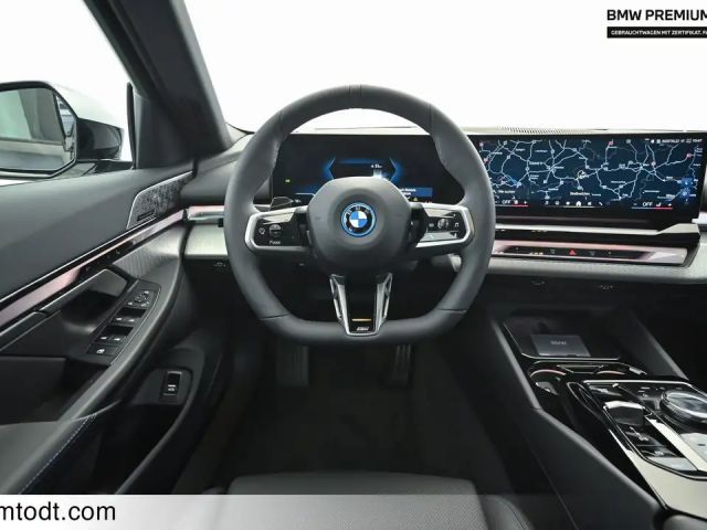 BMW i5 eDrive40