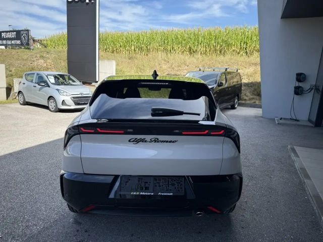 Alfa Romeo Junior Ibrida