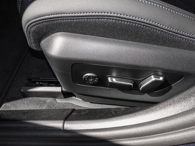 BMW 520 520d M-Sport Sedan