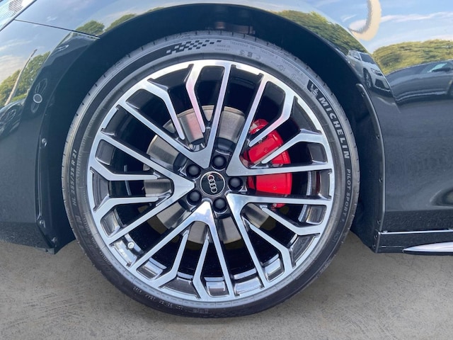 Audi A6 e-tron Avant Quattro