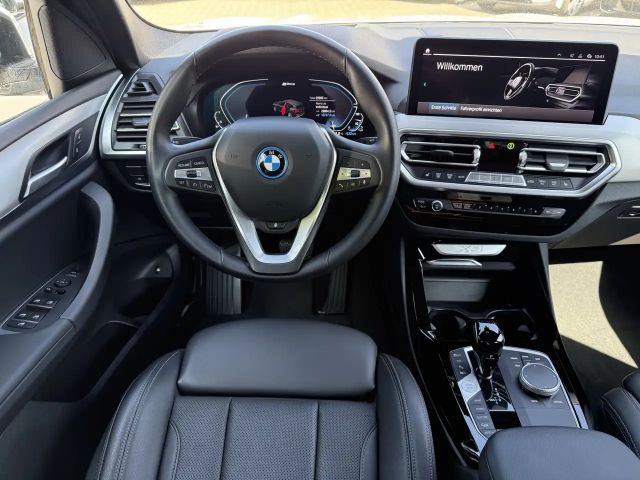 BMW X3 xDrive30e