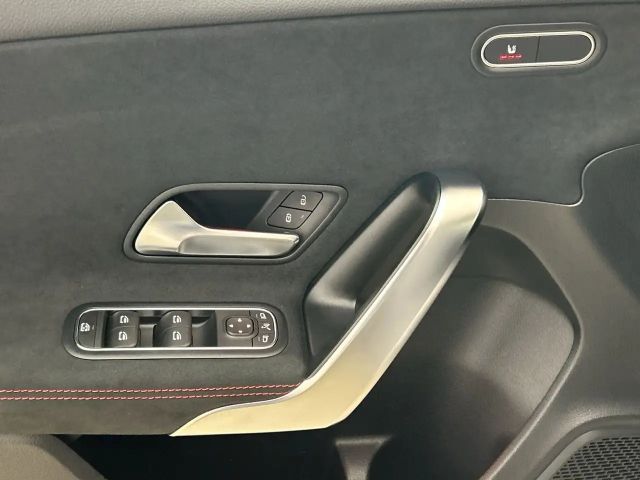 Mercedes-Benz A 180 AMG Line Hatchback