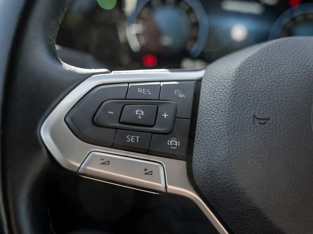 Volkswagen Golf 1.5 TSI Golf VIII