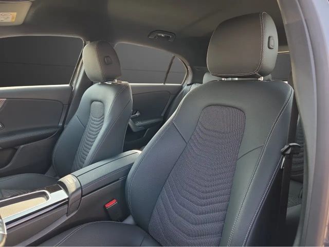 Mercedes-Benz A 200 Progressive