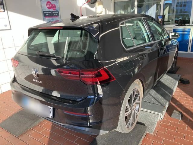 Volkswagen Golf 1.5 TSI IQ.Drive Life