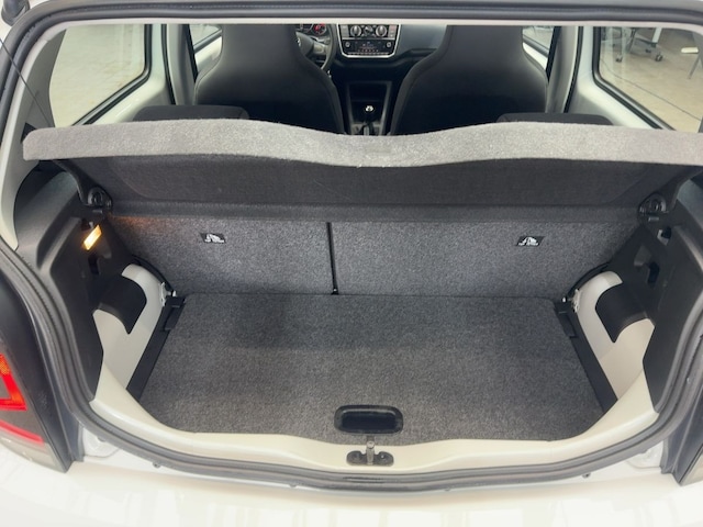 Volkswagen up! Move Move up!