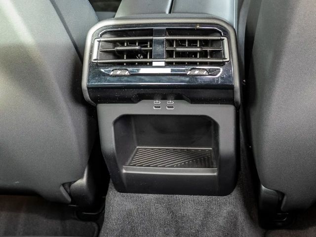 BMW 520 520i M-Sport Sedan