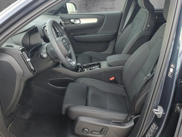 Volvo XC40 Dark Plus