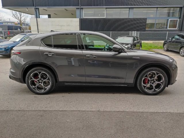 Alfa Romeo Stelvio AT8 Q4 Veloce