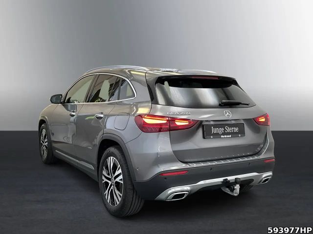 Mercedes-Benz GLA 200 Progressive