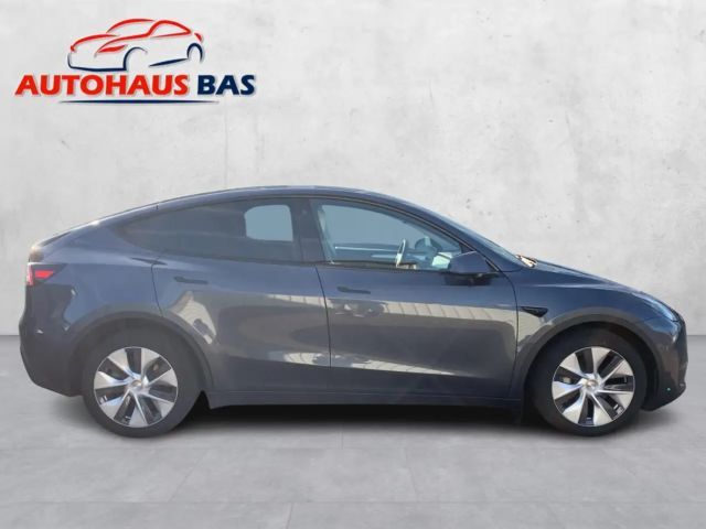 Tesla Model Y AWD Long Range