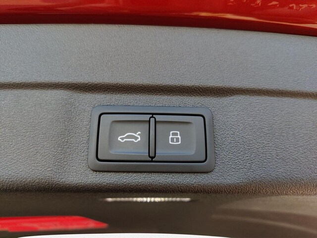 Audi A6 Avant Quattro S-Tronic