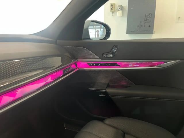 BMW 750 M-Sport Sedan xDrive