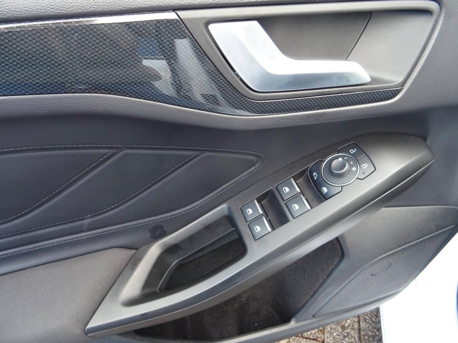 Ford Focus ST Line Wagon