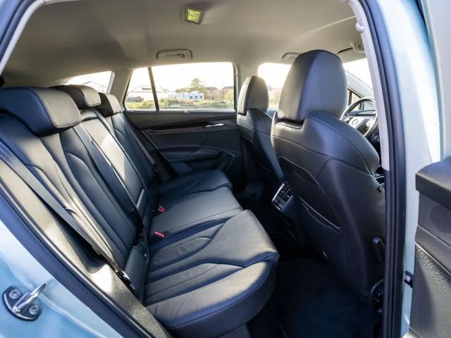 Skoda Enyaq iV electric 80Suite LED Navi RFK LEDER AHK