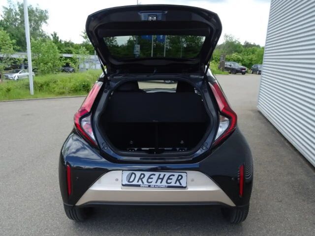 Toyota Aygo X 1.0 VVT-i Hatchback Style VVT-i