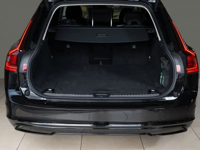 Volvo V90 AWD Dark Plus Recharge T6