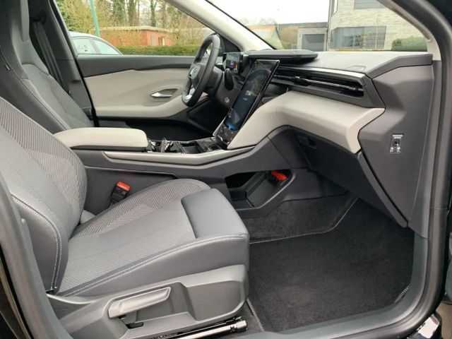 Ford Explorer Extended range RWD