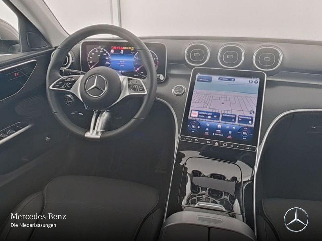 Mercedes-Benz C 180 Sedan