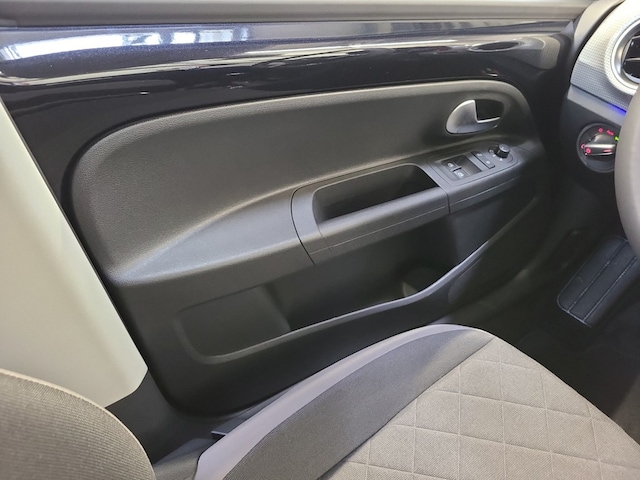 Volkswagen e-up! e-up! Edition CCS+PDC+RFK+ALU+SHZ+MFL+KLIMA+BLU...