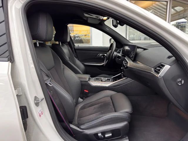 BMW 330 330e M-Sport Touring