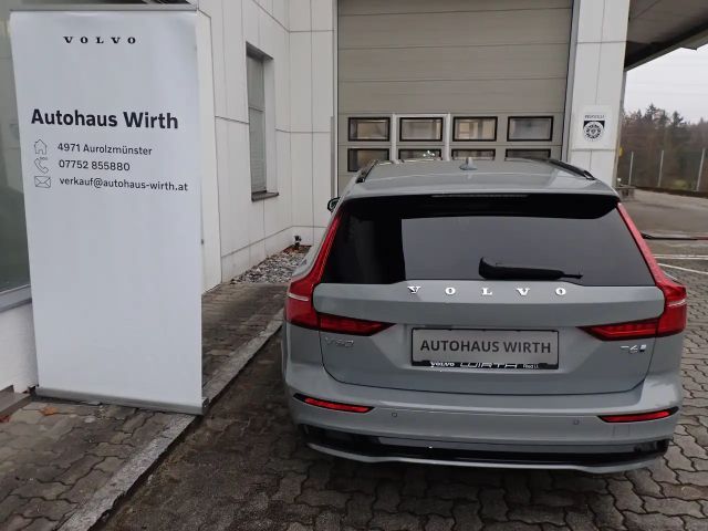 Volvo V60 AWD Dark Plus T6