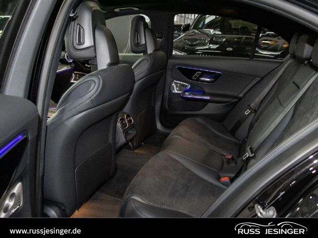 Mercedes-Benz C 200 4MATIC AMG Line Sedan