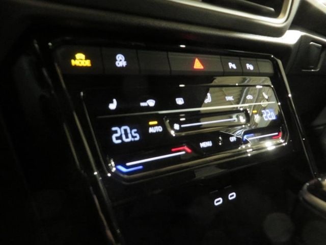 Volkswagen T-Roc 1.5 TSI DSG R-Line