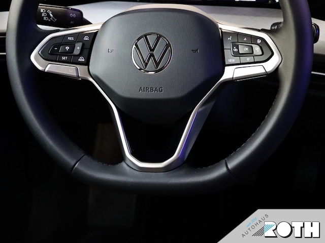 Volkswagen Golf Life Variant