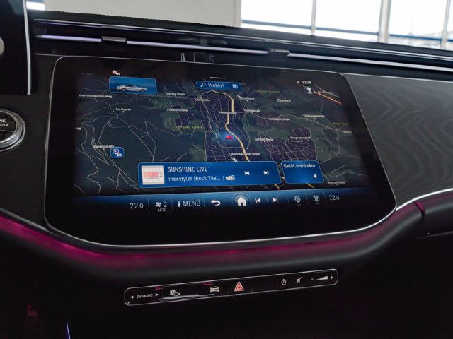 Mercedes-Benz E 200 Sedan