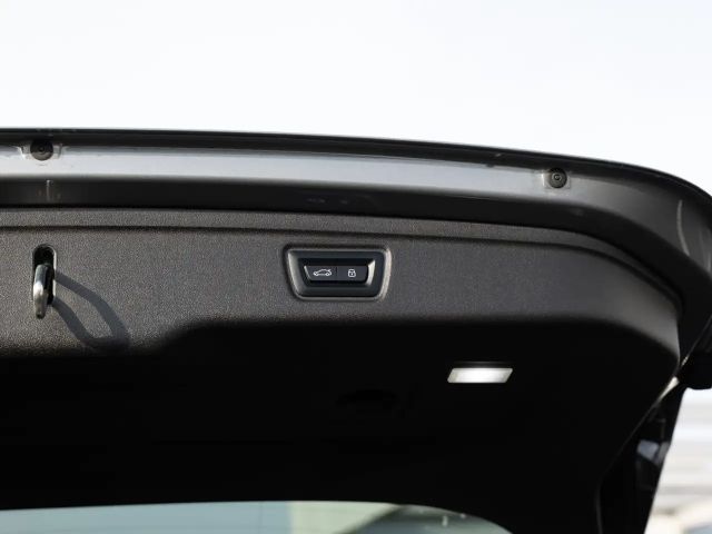 BMW 330 330d M-Sport Touring xDrive