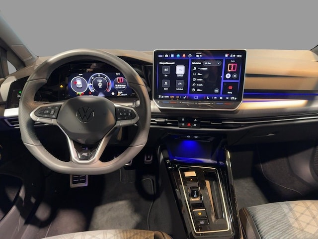 Volkswagen Golf 2.0 TDI DSG Golf VIII R-Line