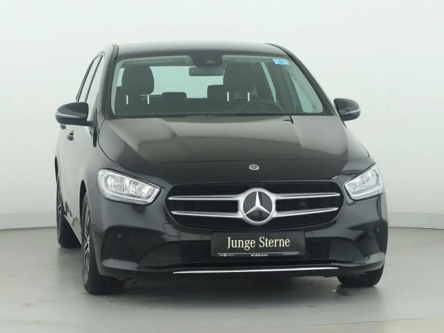 Mercedes-Benz B 180 B 180 d Style