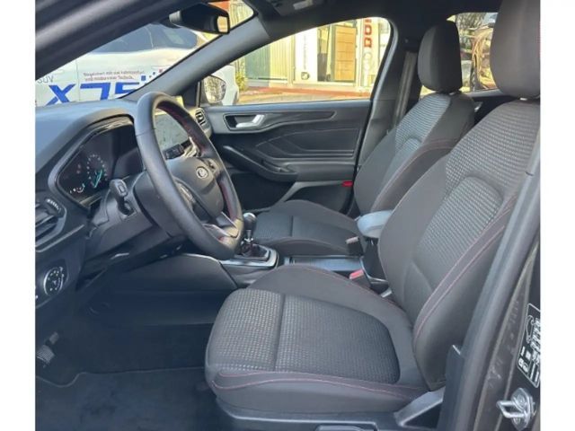 Ford Focus EcoBoost ST Line Wagon