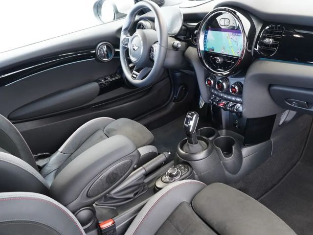 MINI Cooper Cabrio John Cooper Works Trim