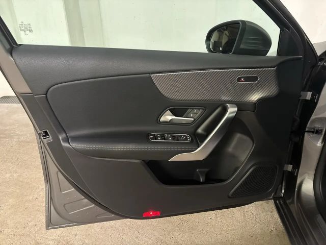 Mercedes-Benz A 180 Hatchback