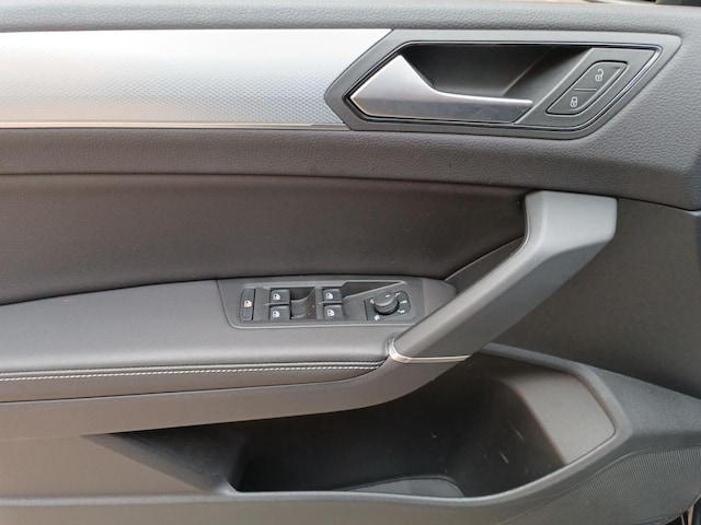 Volkswagen Touran 1.5 TSI DSG