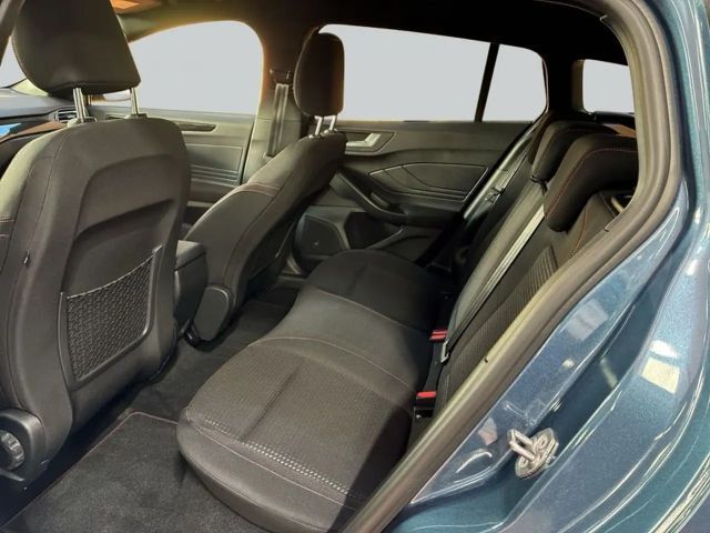 Ford Focus EcoBoost ST Line Wagon