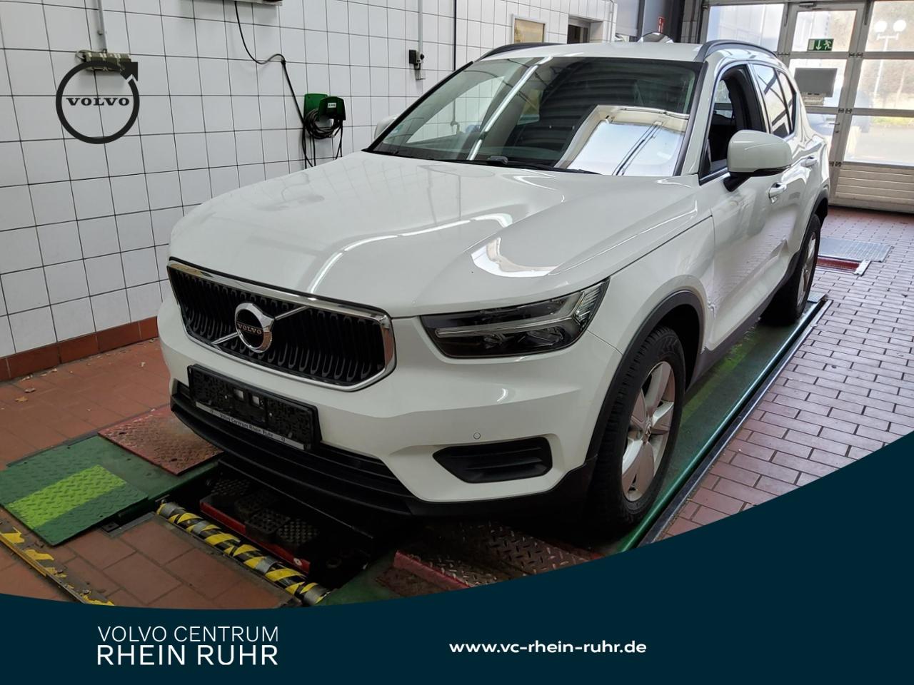 Volvo XC40 Core Momentum