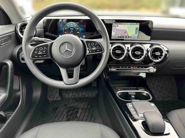 Mercedes-Benz CLA 200 CLA 200 d Shooting Brake