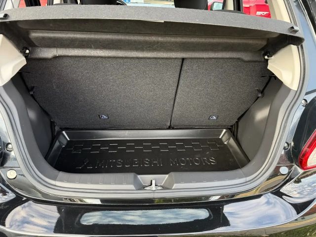 Mitsubishi Space Star Star