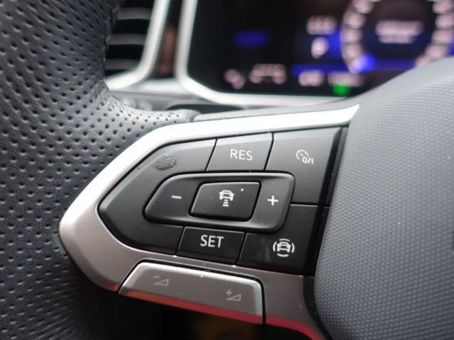 Volkswagen T-Roc 1.5 TSI DSG R-Line