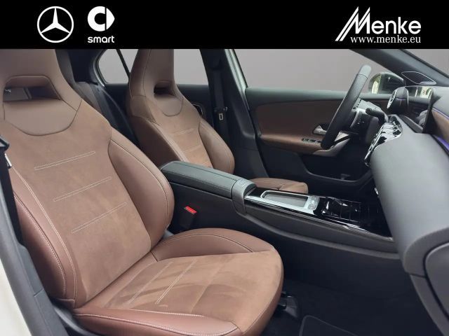 Mercedes-Benz A 200 AMG Line